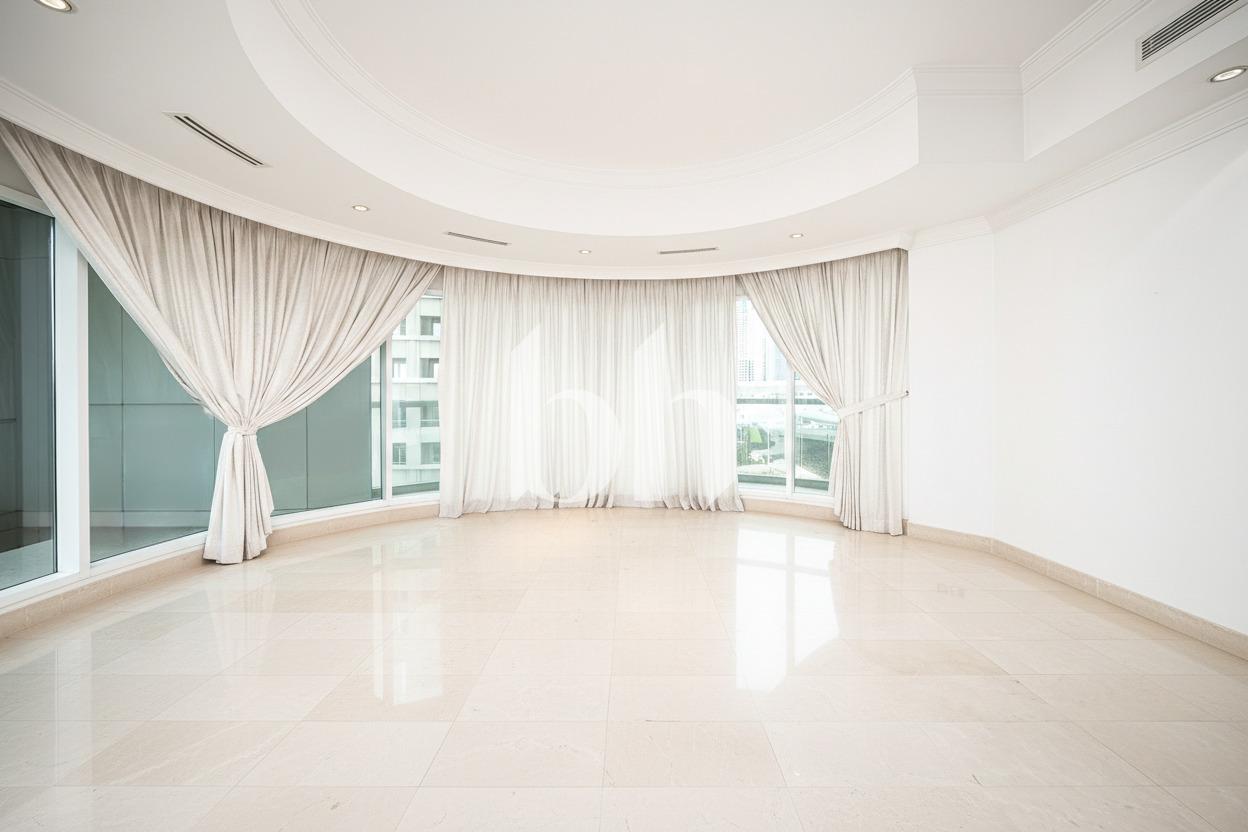 Managed | Unfurnished | Low Floor | Community View