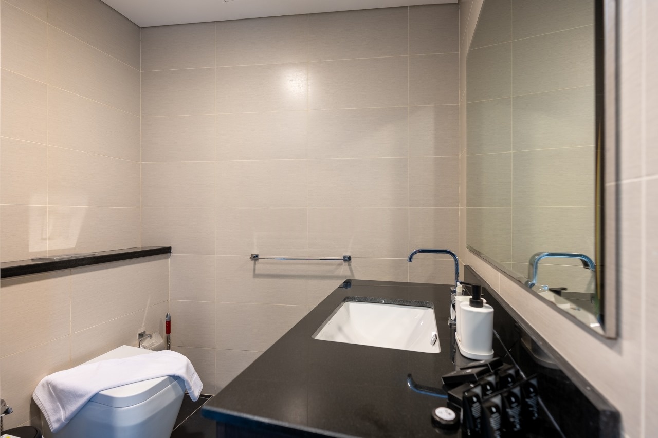  Apartment in Cayan Tower