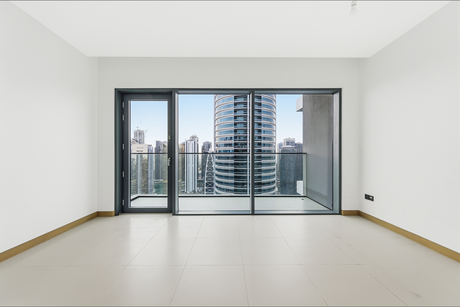 2 Bedrooms Apartment in Vida Residences Dubai Marina