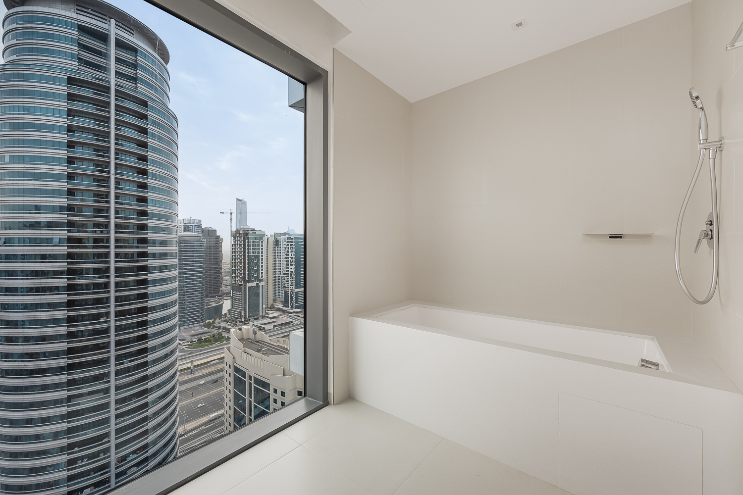 2 Bedrooms Apartment in Vida Residences Dubai Marina