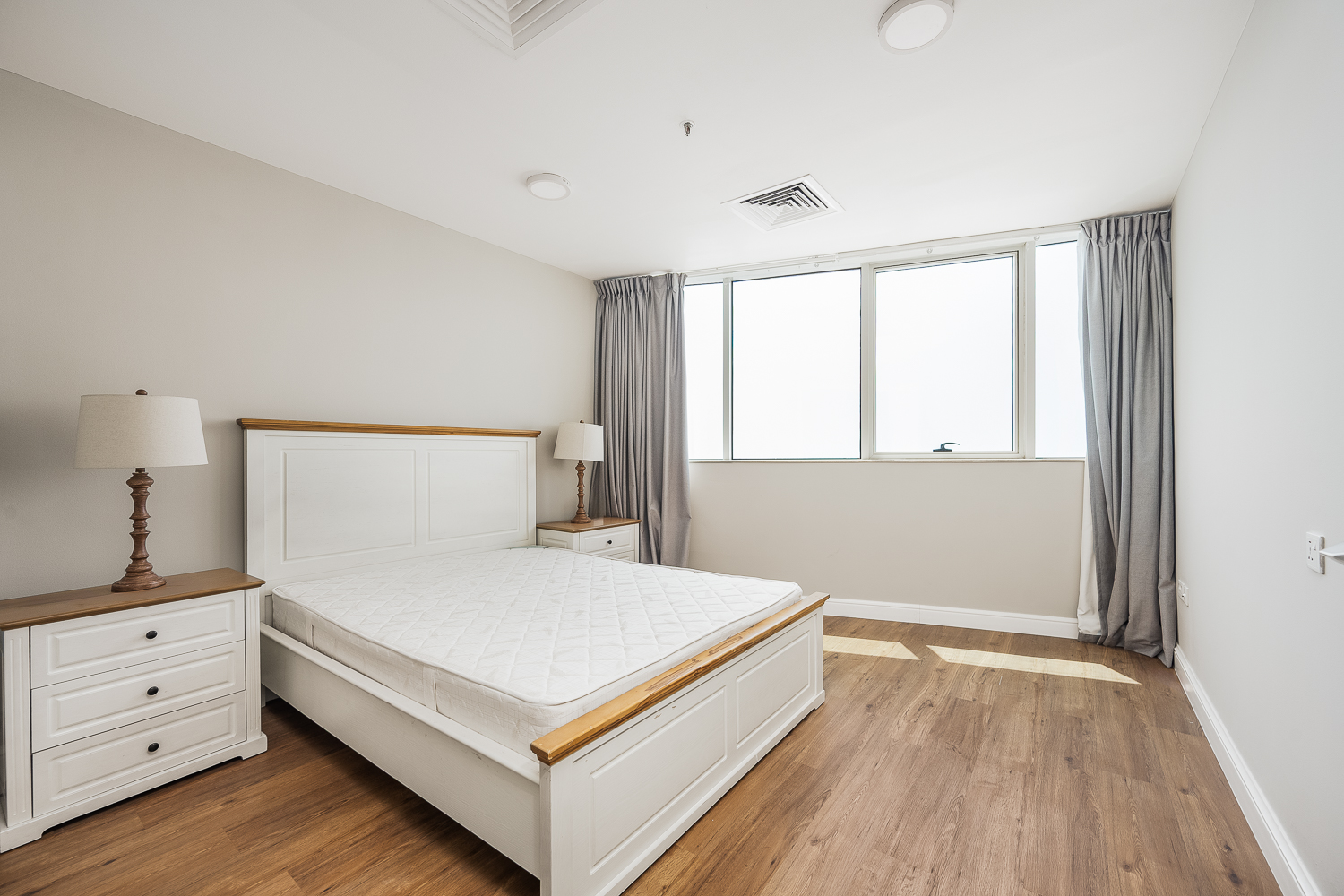 4 Bedrooms Apartment in Horizon Tower