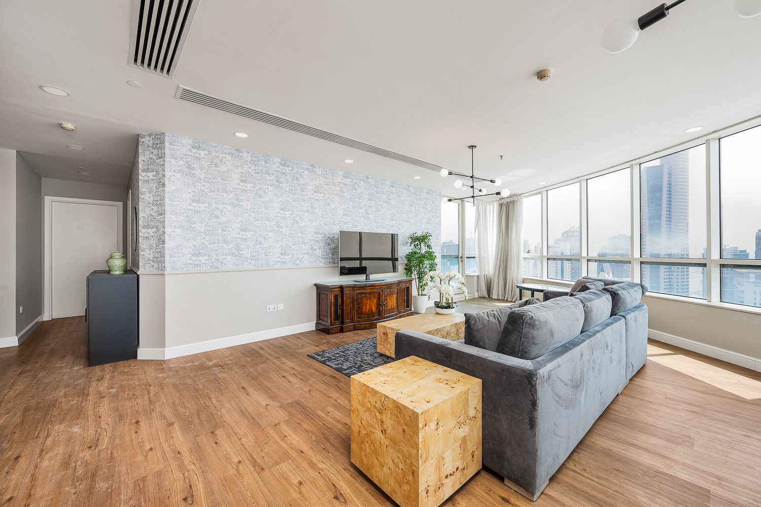 4 Bedrooms Apartment in Horizon Tower