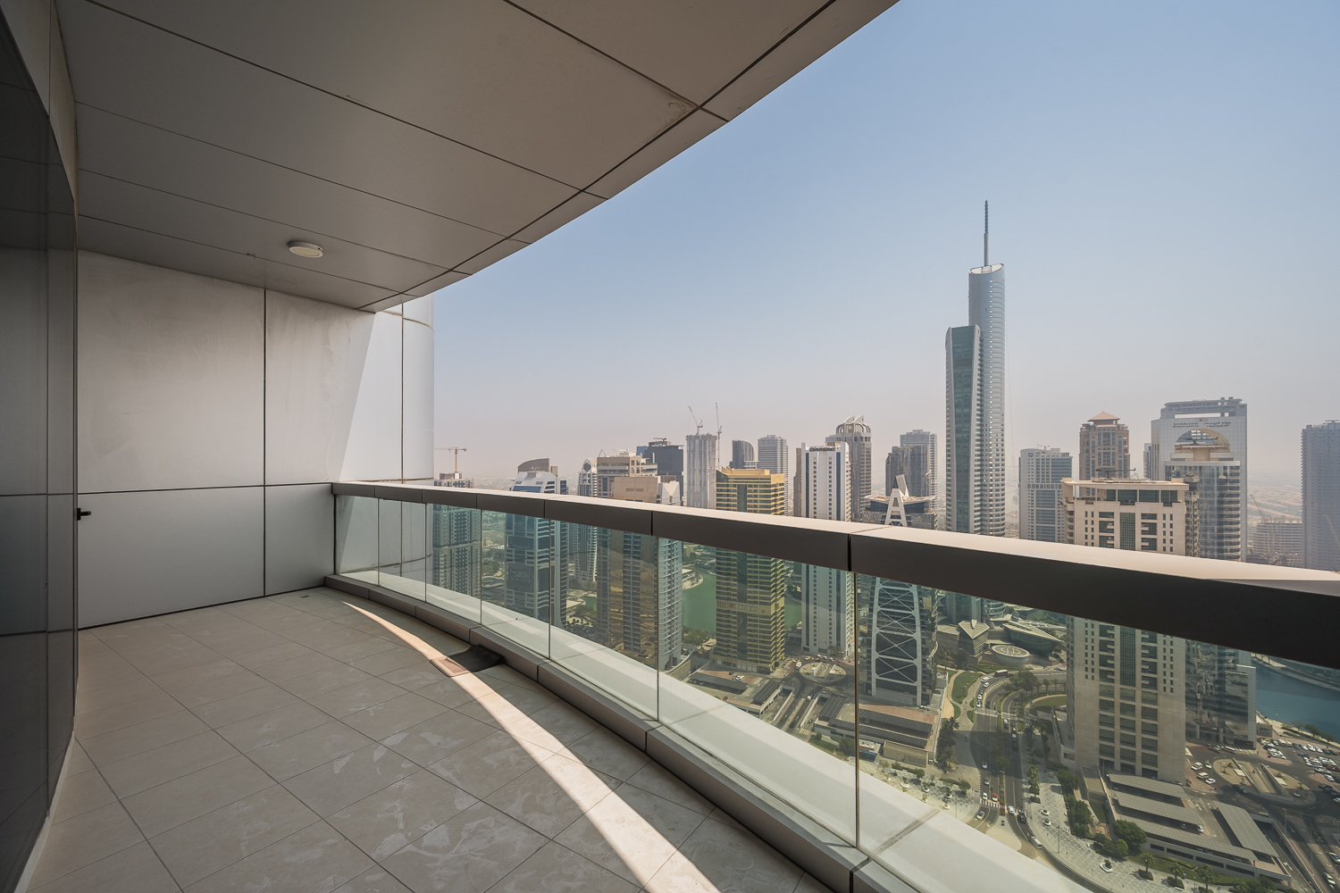 4 Bedrooms Apartment in Horizon Tower