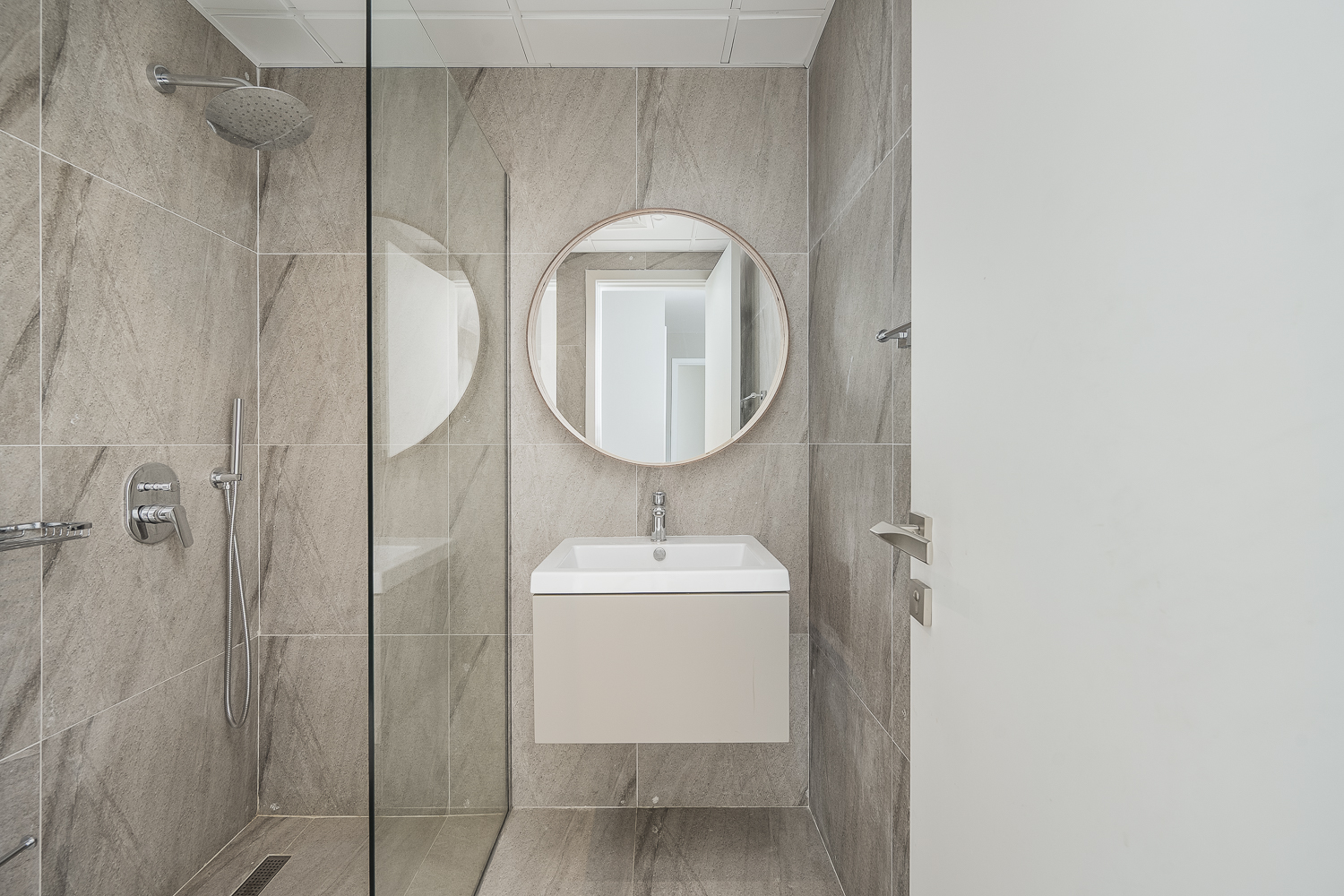 4 Bedrooms Apartment in Horizon Tower