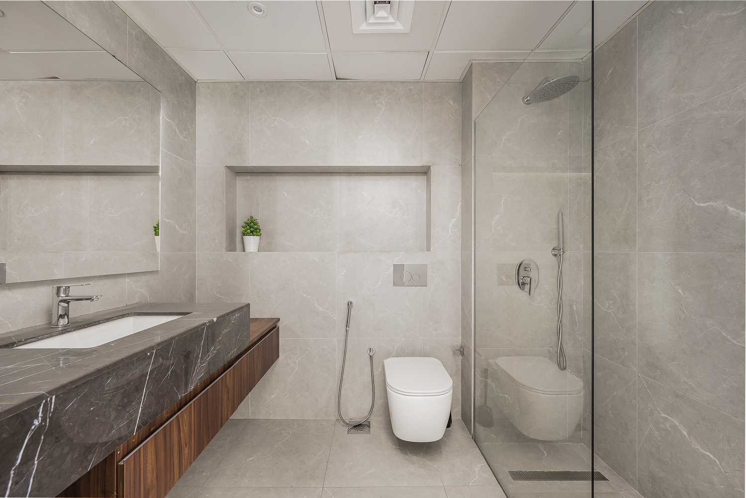 4 Bedrooms Apartment in Horizon Tower