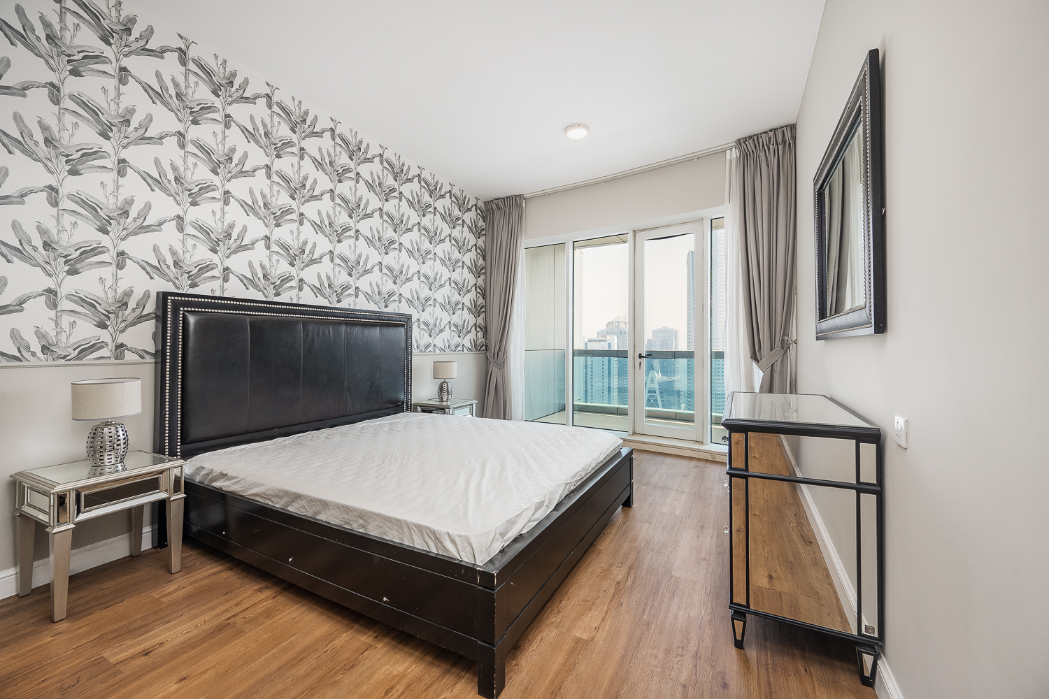 4 Bedrooms Apartment in Horizon Tower