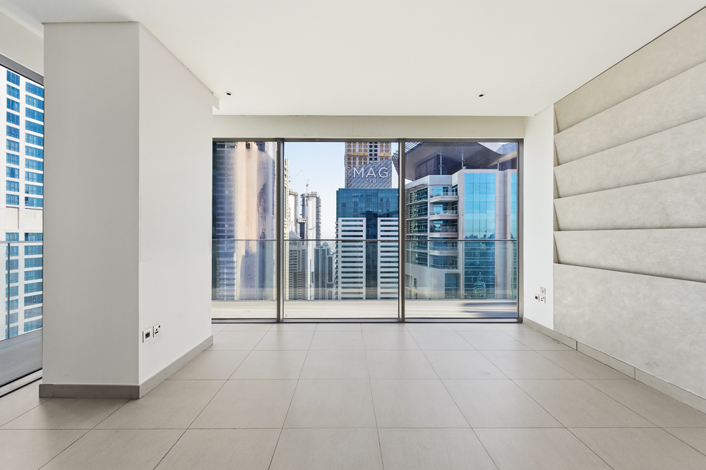 4 Bedrooms Penthouse in Marina Gate 1