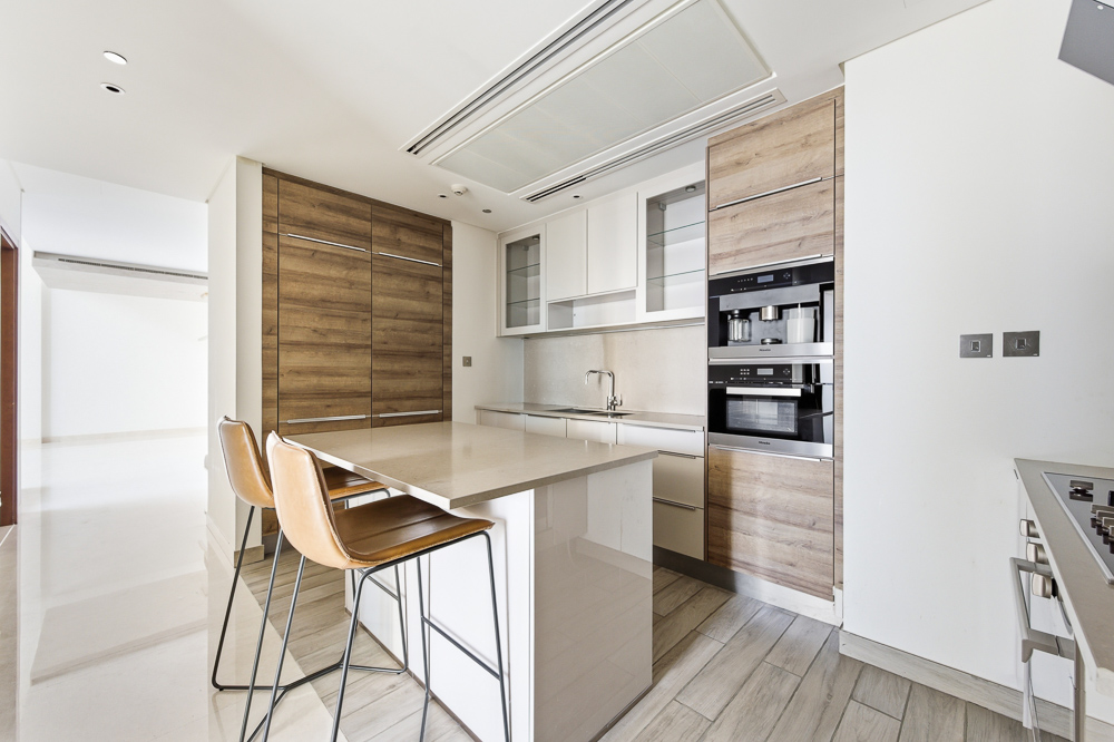 4 Bedrooms Penthouse in Marina Gate 1