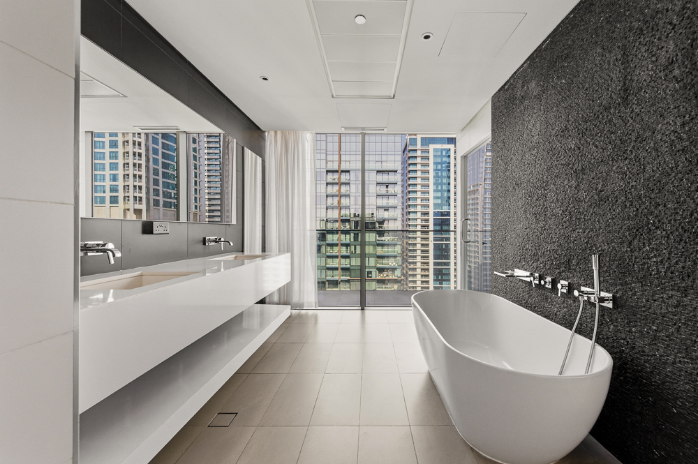 4 Bedrooms Penthouse in Marina Gate 1