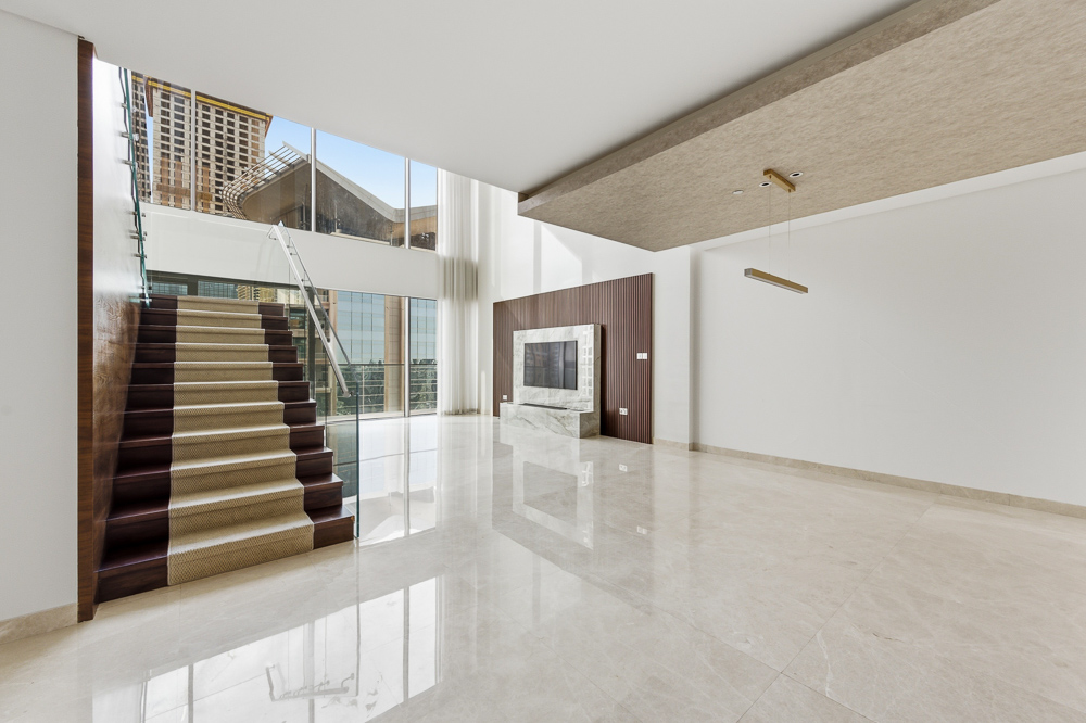 4 Bedrooms Penthouse in Marina Gate 1