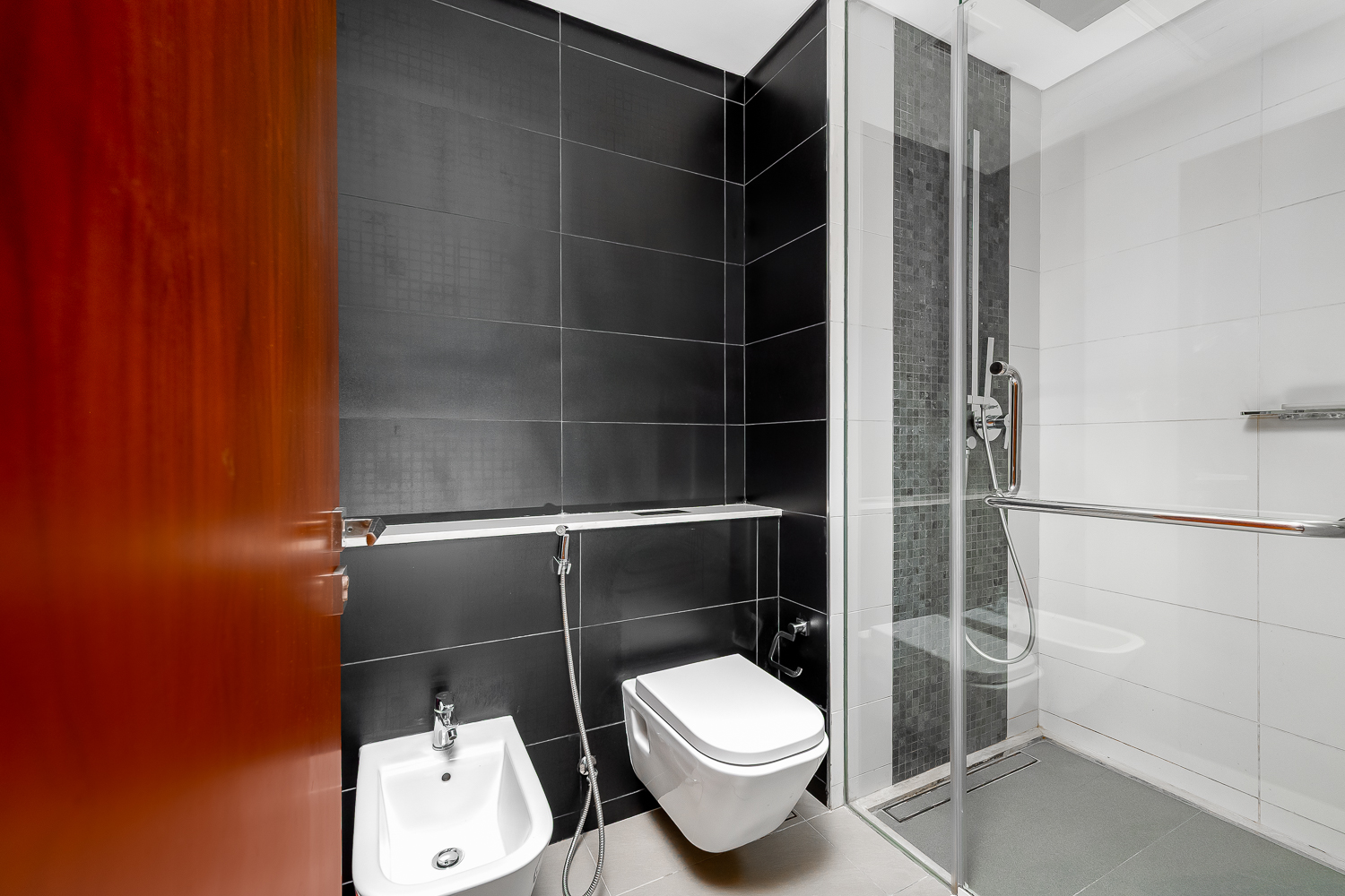 4 Bedrooms Penthouse in Marina Gate 1