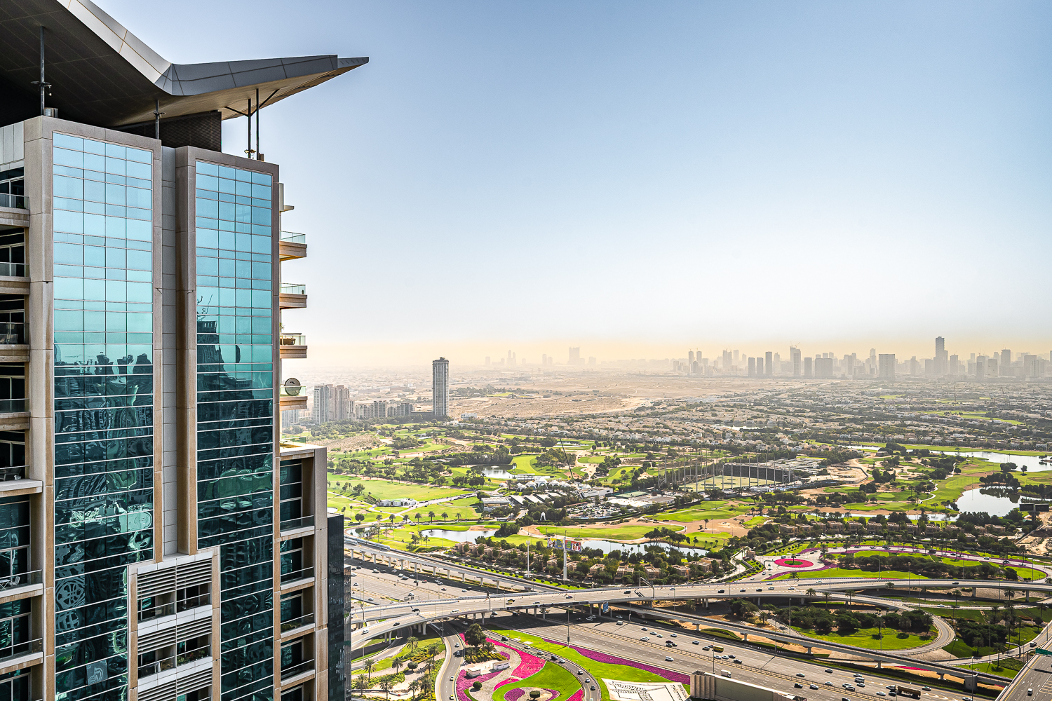 4 Bedrooms Penthouse in Marina Gate 1