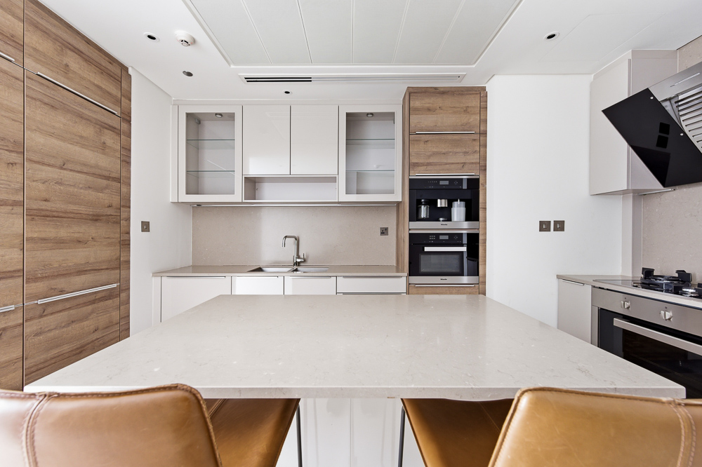 4 Bedrooms Penthouse in Marina Gate 1