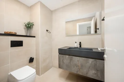 1 Bedroom Apartment in Marina Wharf 1