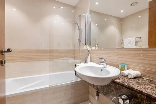 2 Bedrooms Apartment in Trident Grand Residence