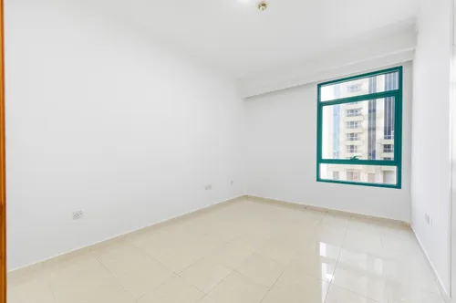 3 Bedrooms Apartment in Marina Crown