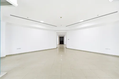 3 Bedrooms Apartment in Marina Crown