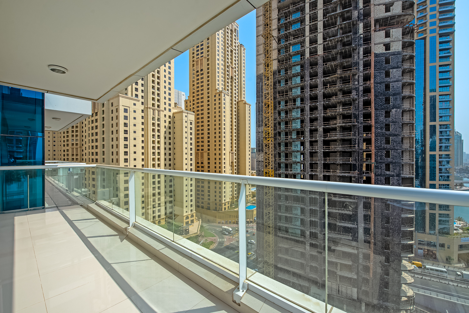 2 Bedrooms Apartment in Continental Tower