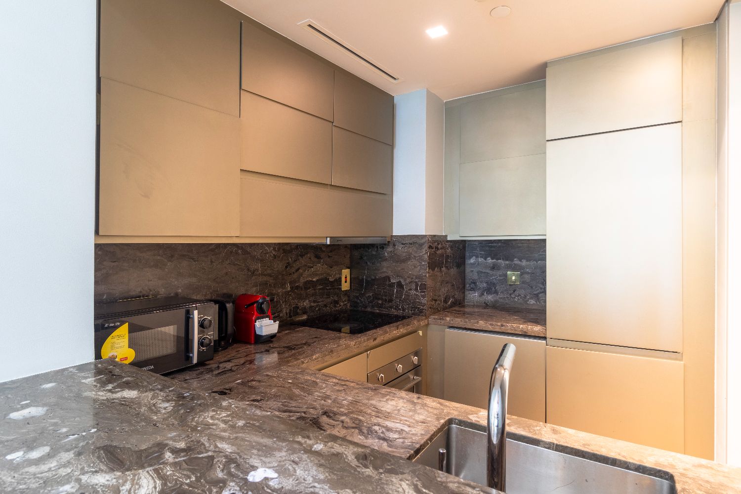 1 Bedroom Apartment in Damac Heights