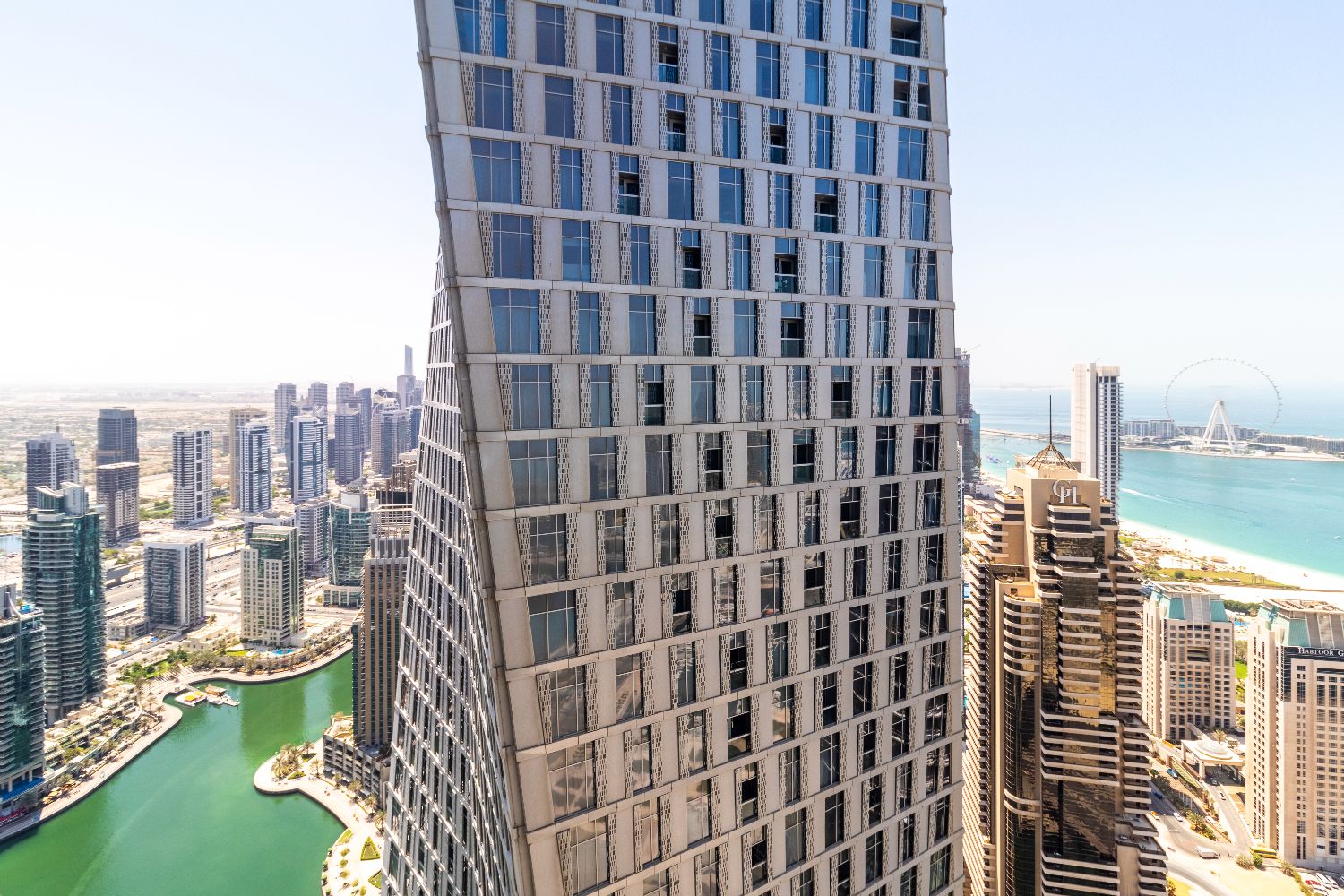 1 Bedroom Apartment in Damac Heights