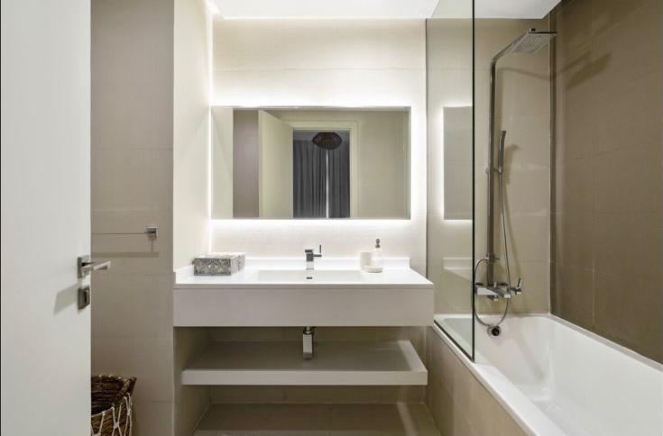 1 Bedroom Apartment in West Avenue Tower