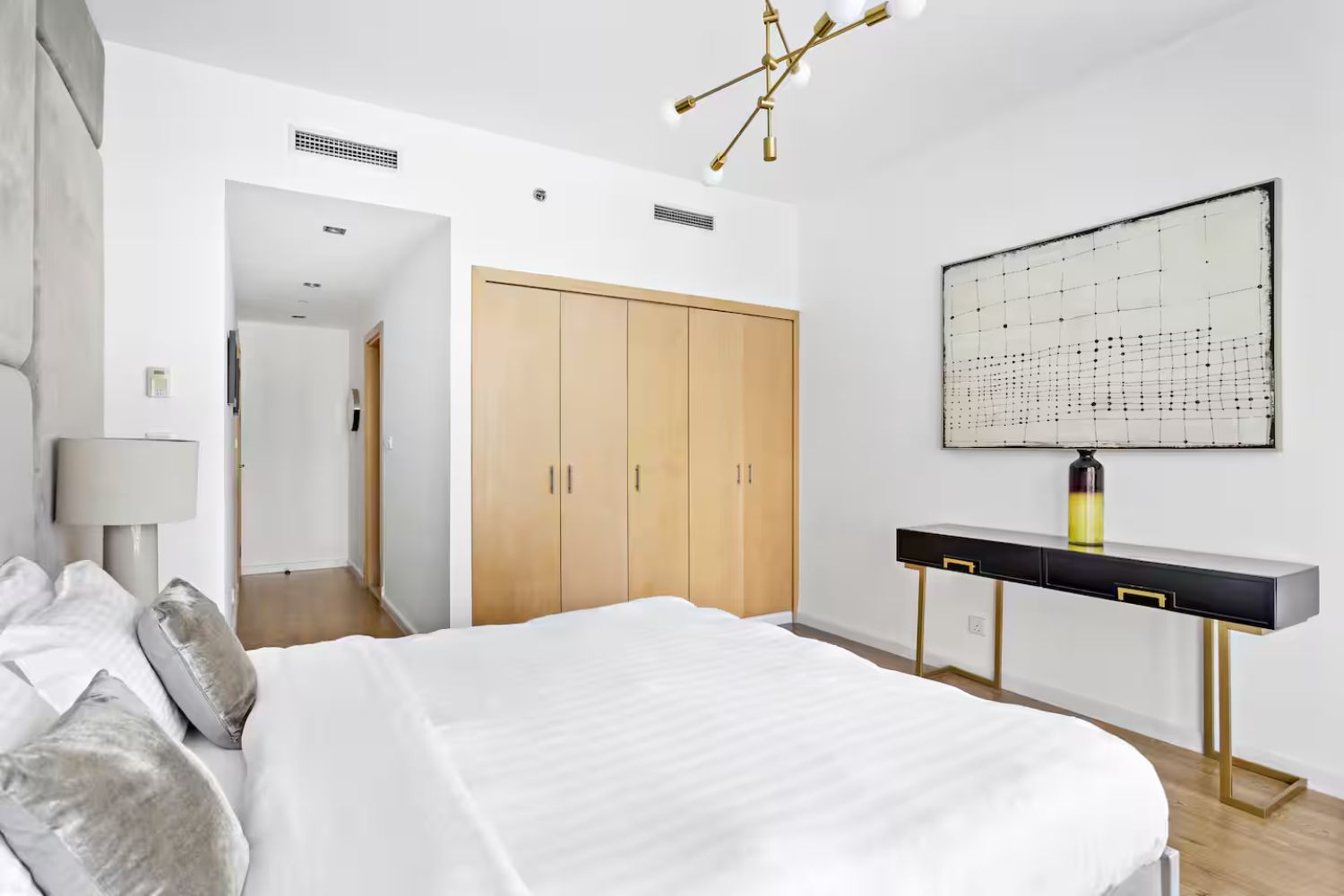 2 Bedrooms Apartment in Fairfield Tower