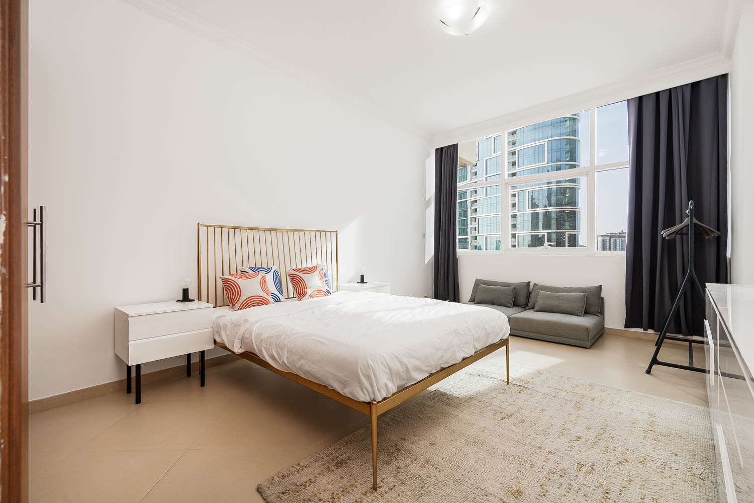 3 Bedrooms Apartment in Dorra Bay