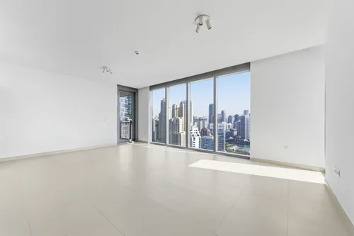 3 Bedrooms Apartment in 5242 Tower 2