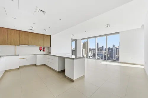 3 Bedrooms Apartment in 5242 Tower 2