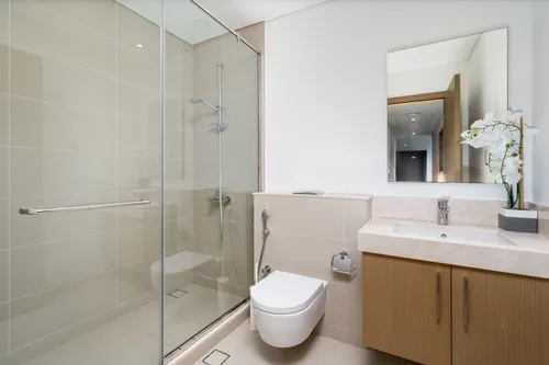 3 Bedrooms Apartment in 5242 Tower 2