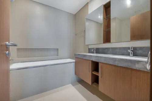 2 Bedrooms Apartment in 5242 Tower 2