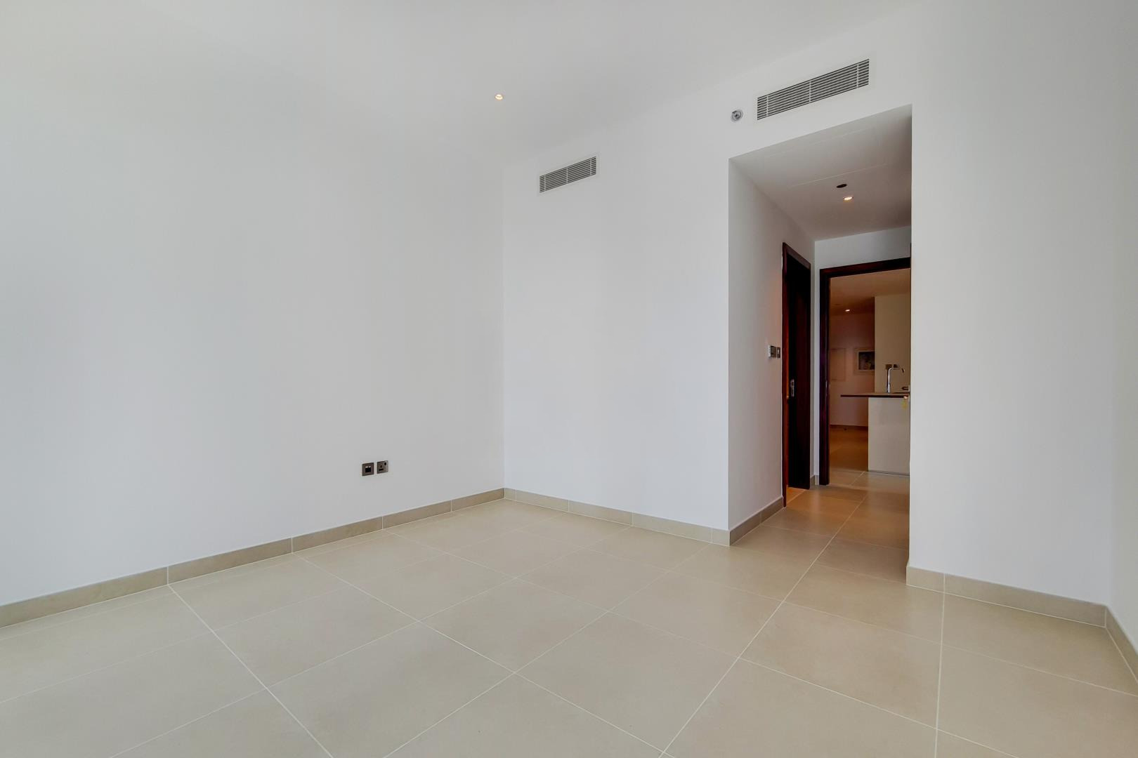 3 Bedrooms Apartment in Marina Gate 1