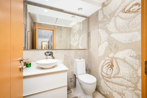 2 Bedrooms Apartment in Blakely Tower