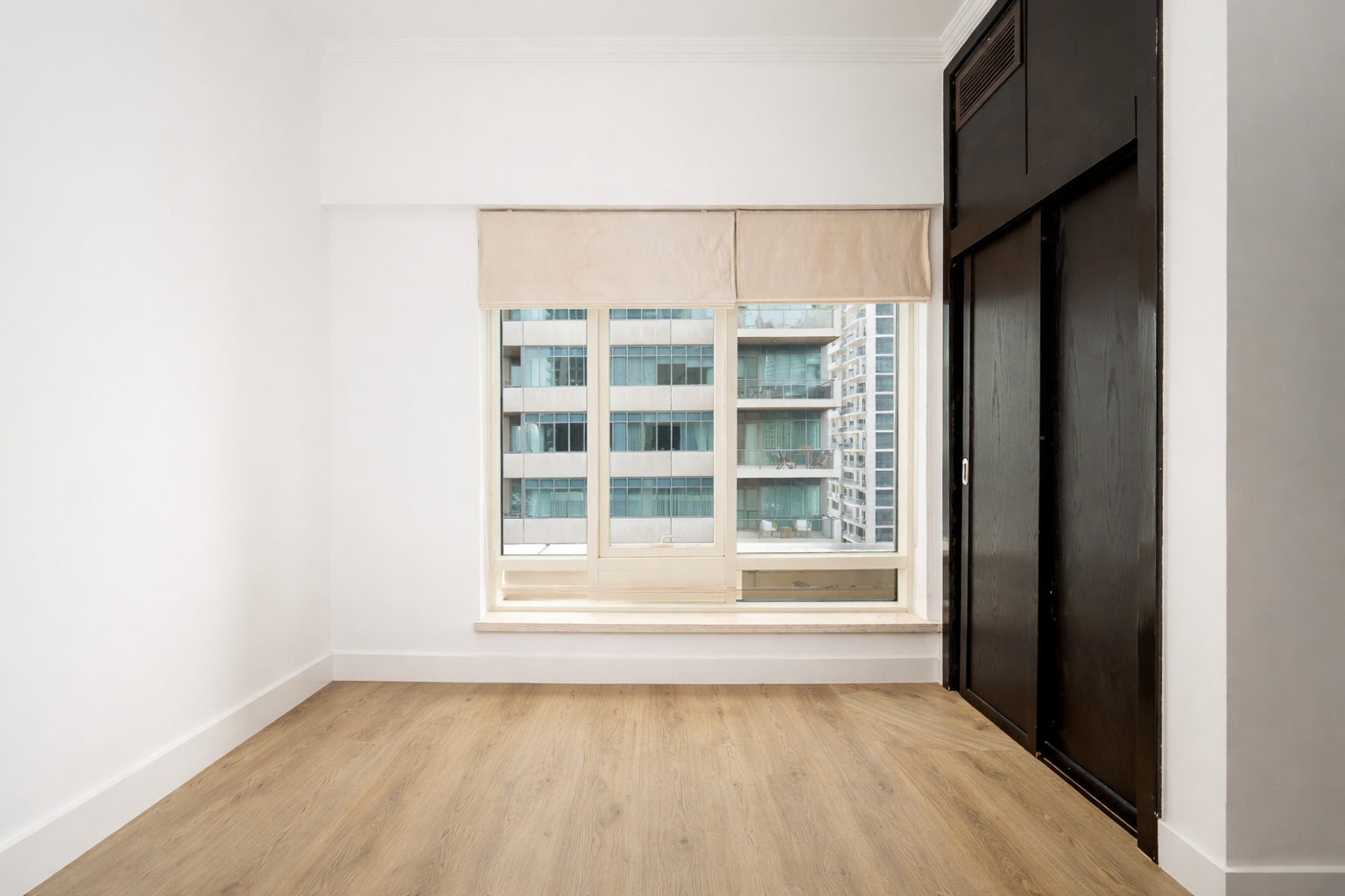 2 Bedrooms Apartment in Al Majara 3