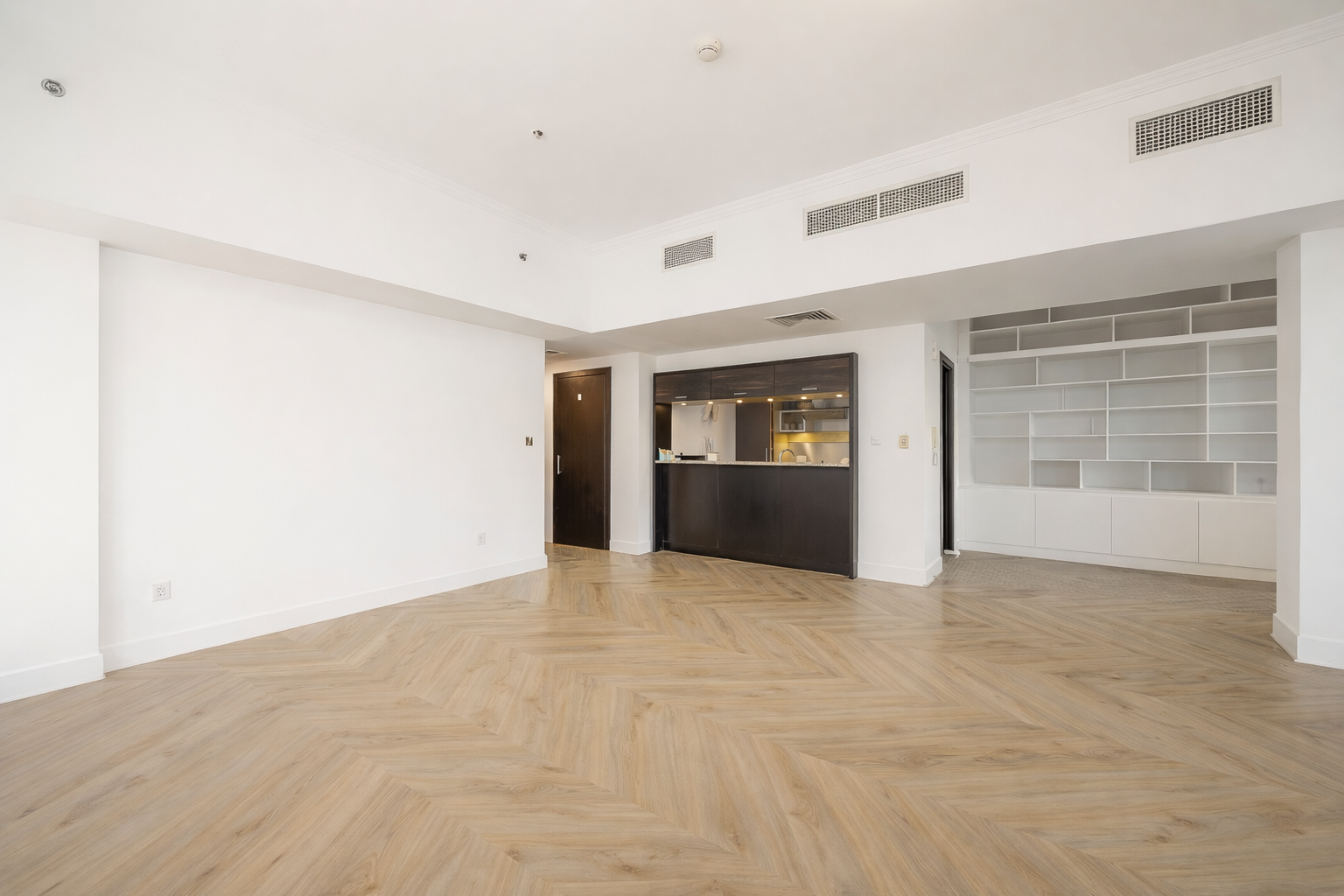 2 Bedrooms Apartment in Al Majara 3