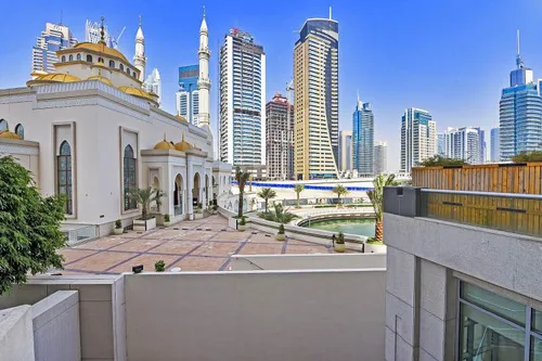 2 Bedrooms Apartment in Blakely Tower