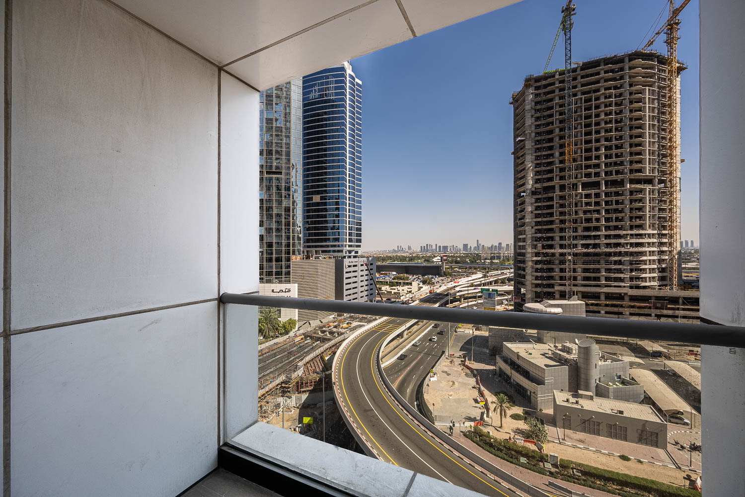 3 Bedrooms Apartment in 23 Marina