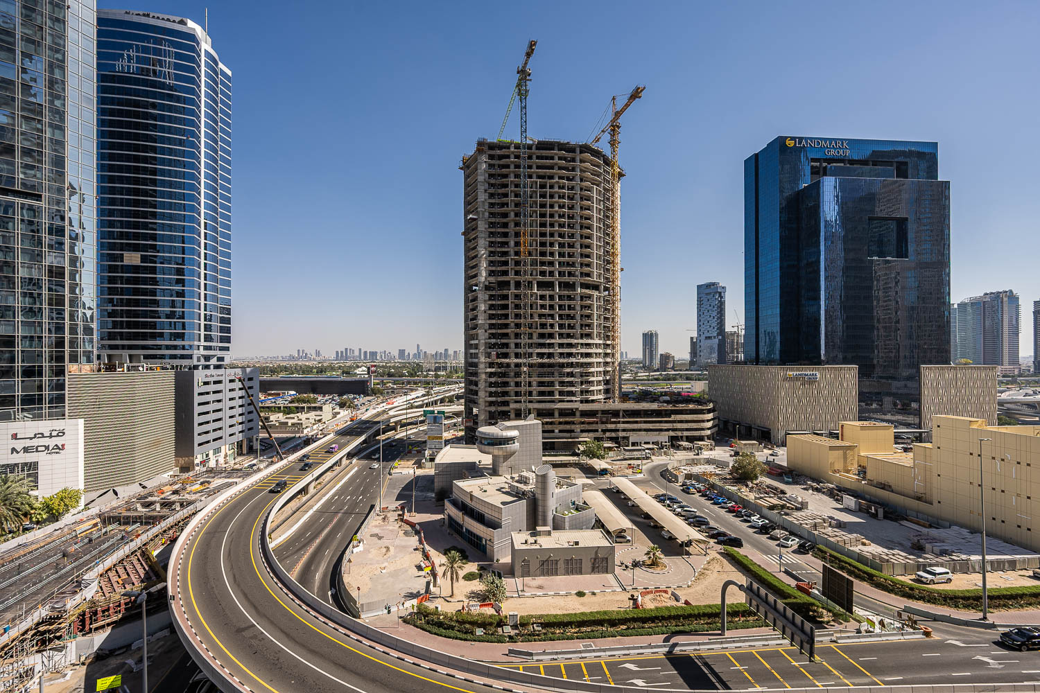 3 Bedrooms Apartment in 23 Marina