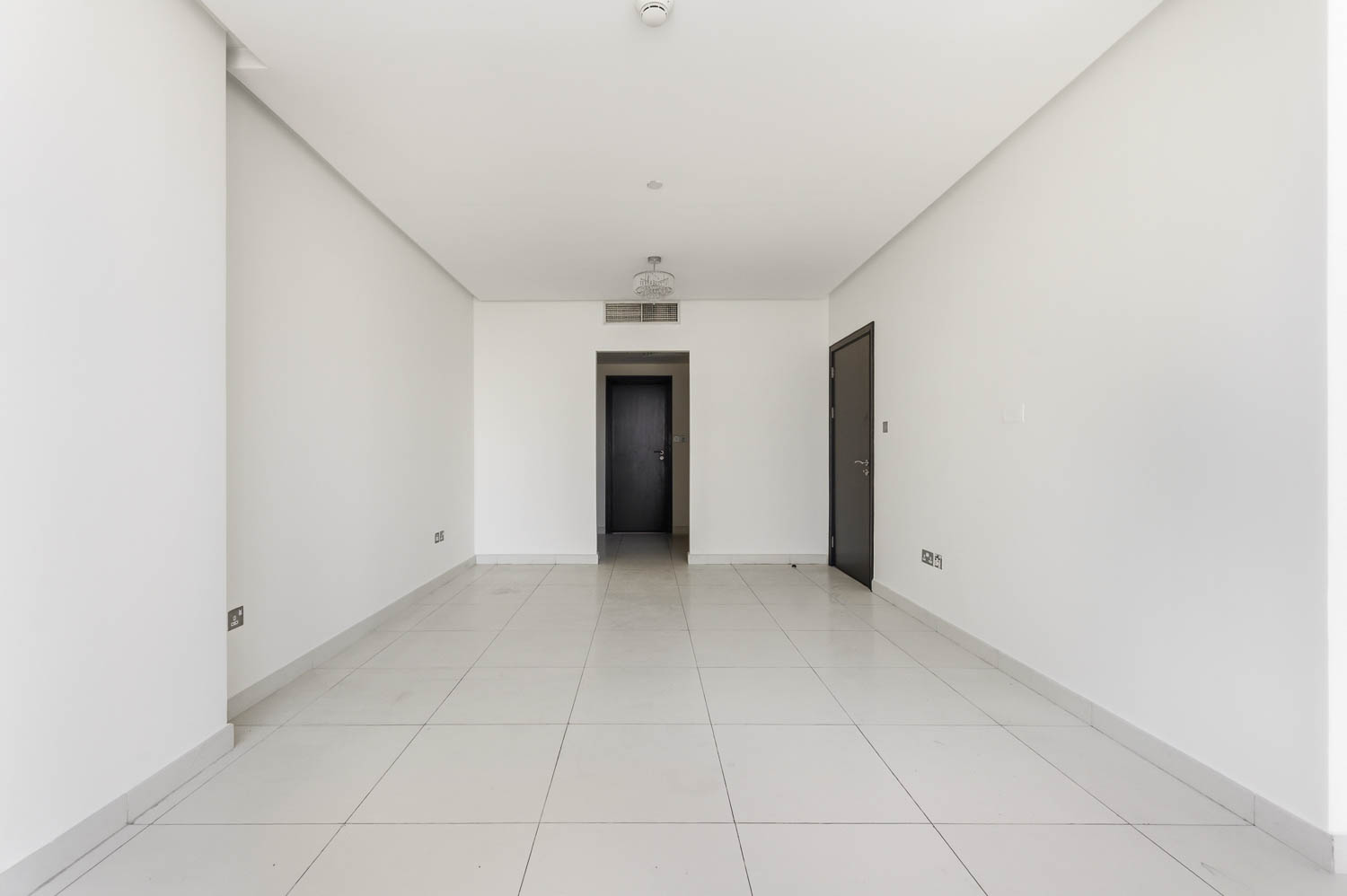 3 Bedrooms Apartment in 23 Marina