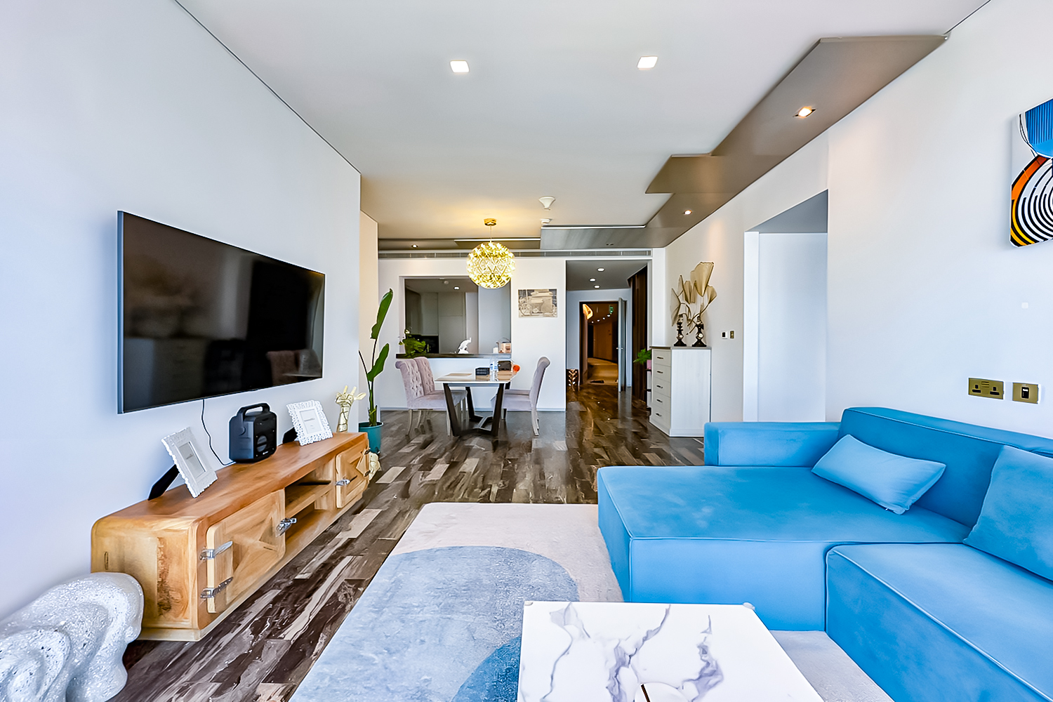 2 Bedrooms Apartment in Damac Heights