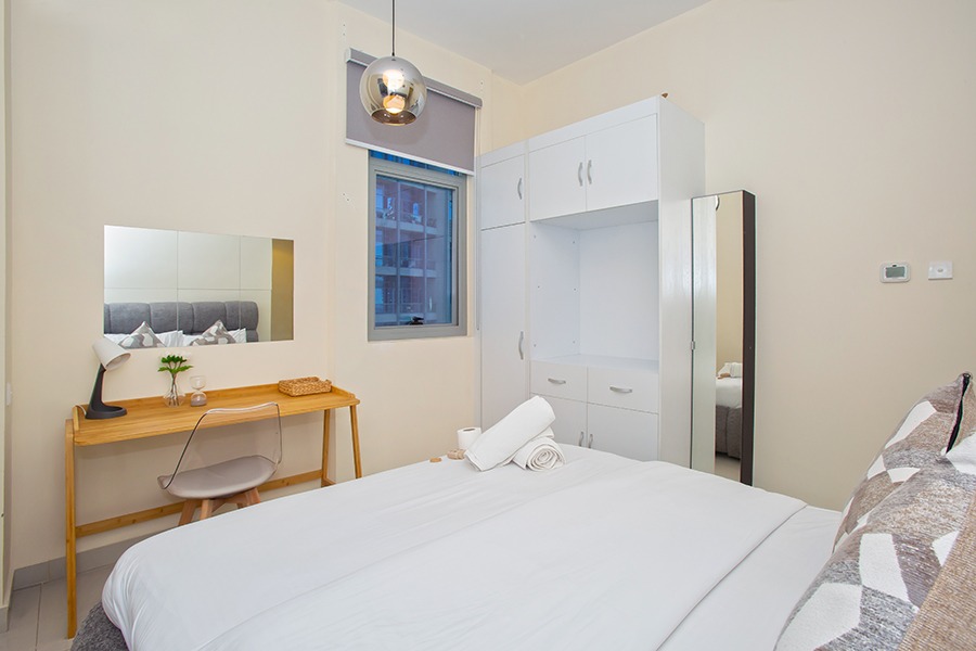 2 Bedrooms Apartment in Marina Wharf 2