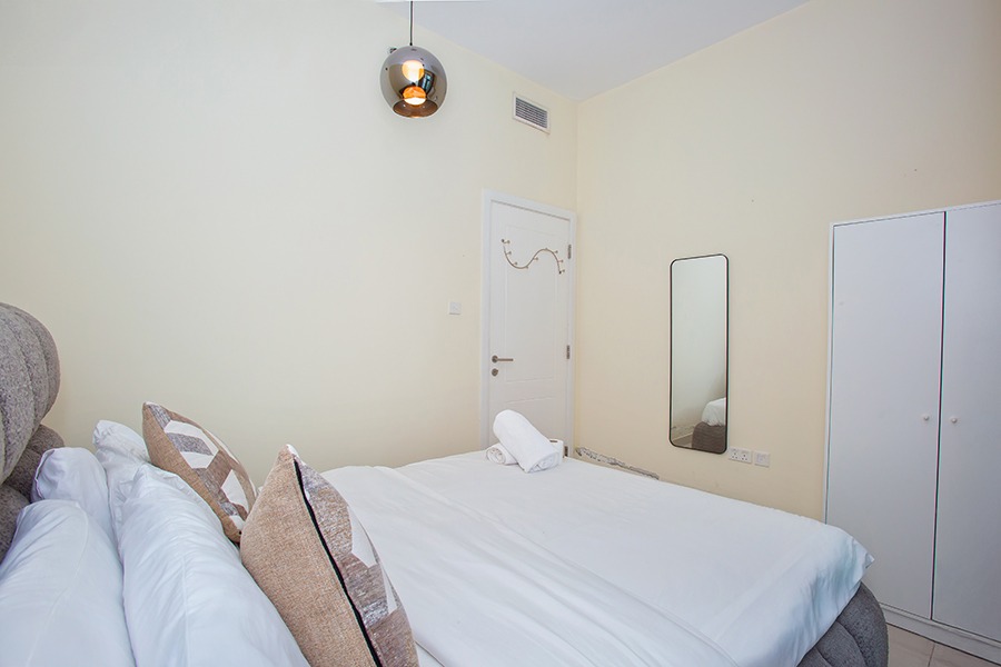 2 Bedrooms Apartment in Marina Wharf 2