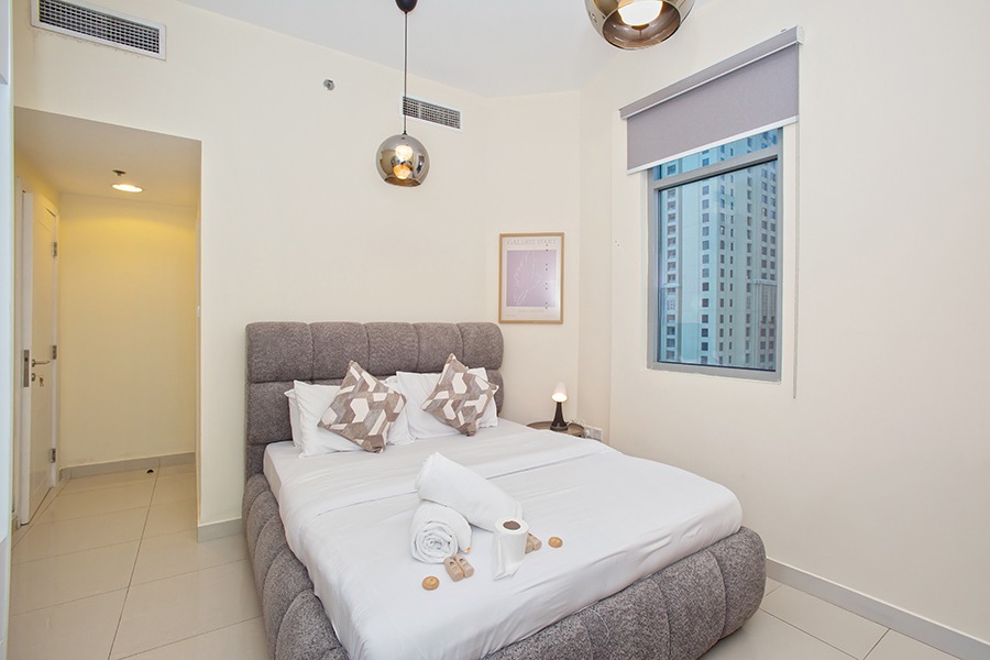 2 Bedrooms Apartment in Marina Wharf 2