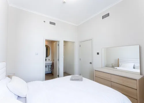 1 Bedroom Apartment in Botanica Tower