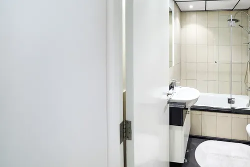 1 Bedroom Apartment in The Jewel Tower B