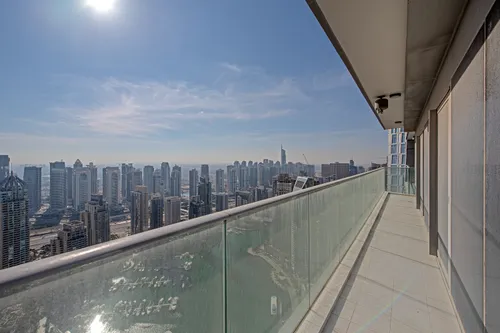 3 Bedrooms Apartment in Damac Heights