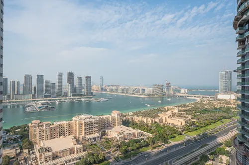 3 Bedrooms Apartment in Al Seef Tower