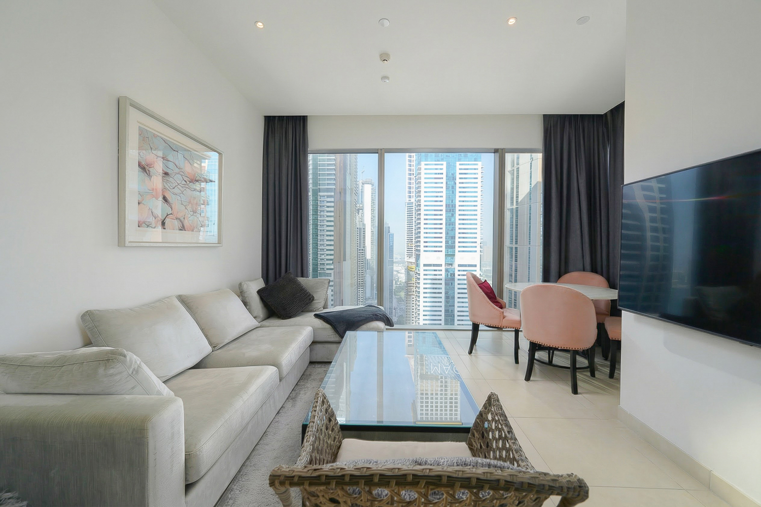 2 Bedrooms Apartment in Marina Gate 2