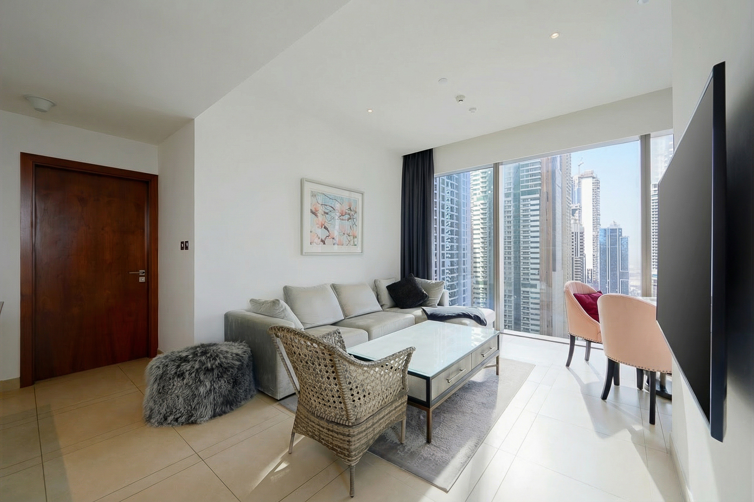 2 Bedrooms Apartment in Marina Gate 2