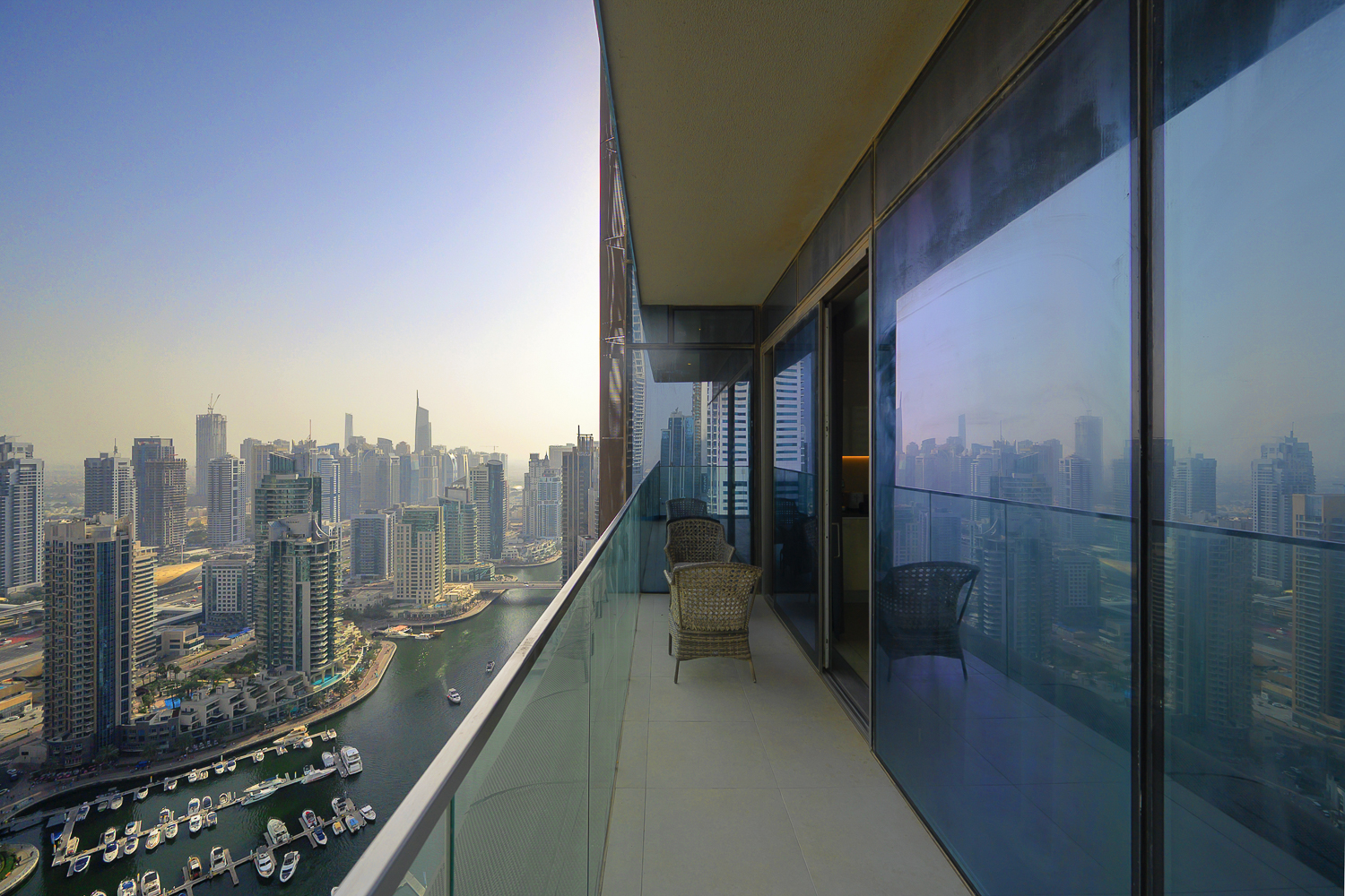 2 Bedrooms Apartment in Marina Gate 2